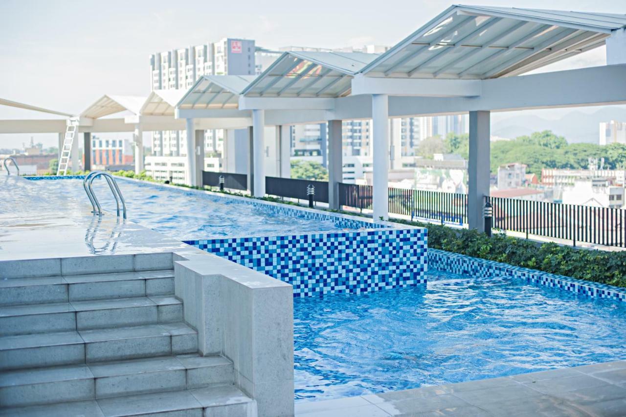 Octagon Premium Ipoh Town Center By Grab A Stay Buitenkant foto